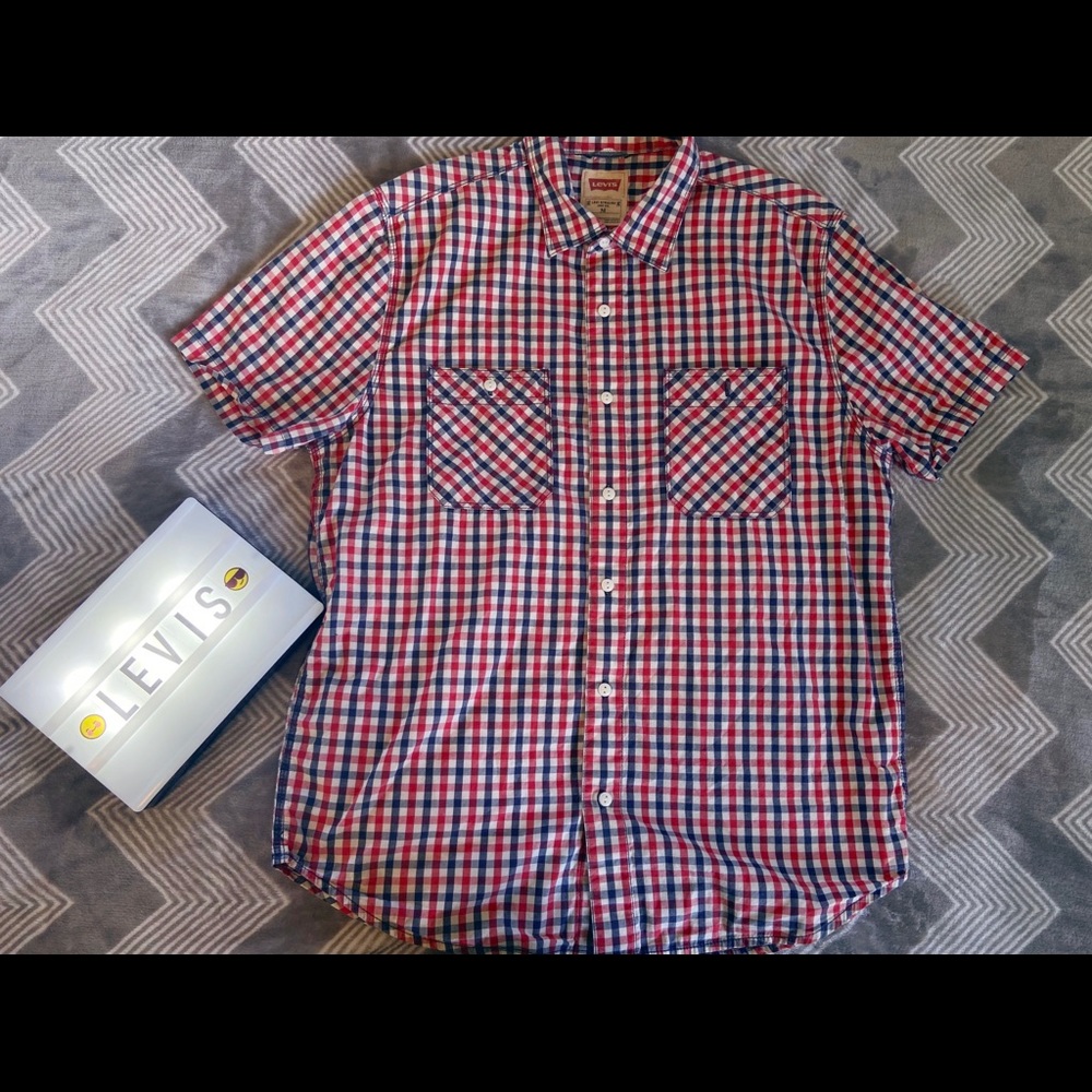 Levi’s Button up shirt
